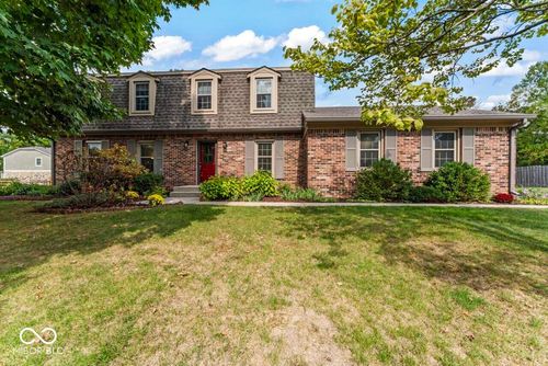 7222 Hampstead Ln, Indianapolis, IN, 46256-2364 | Card Image