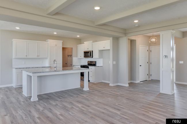 5357 N 191 St St, House other with 4 bedrooms, 3 bathrooms and 3 parking in Elkhorn NE | Image 7
