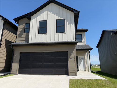 1363 Meadow Rose Pl, Waukee, IA, 50263-7909 | Card Image