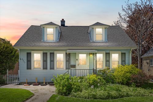 3947 S 1st Pl, Milwaukee, WI, 53207-4307 | Card Image
