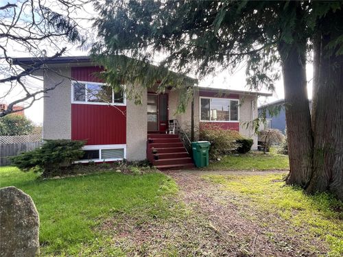 570 Holly Ave, Nanaimo, BC, V9S3M6 | Card Image