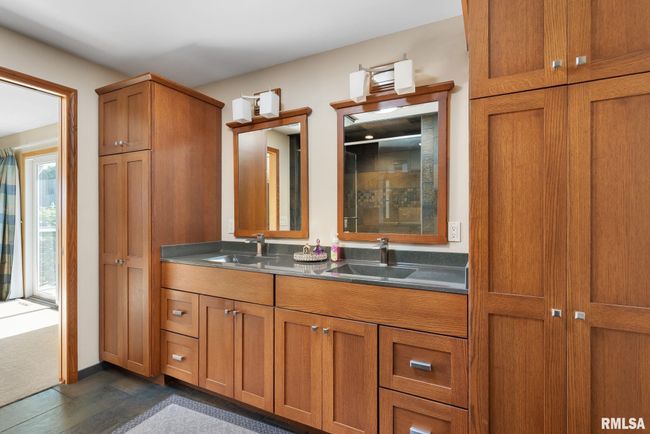 1419 3 Rd St, House other with 3 bedrooms, 4 bathrooms and null parking in Camanche IA | Image 20