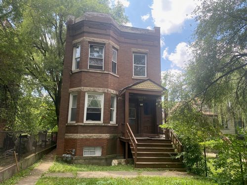 129 E Kensington Ave, Chicago, IL, 60628-5638 | Card Image