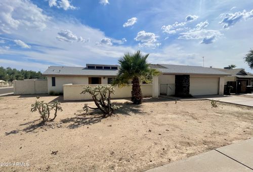 3001 W Mercer Ln, Phoenix, AZ, 85029-4238 | Card Image