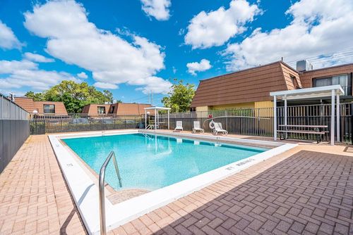 apt-7-4225 Turnberry Cir, Lake Worth, FL, 33467-4218 | Card Image