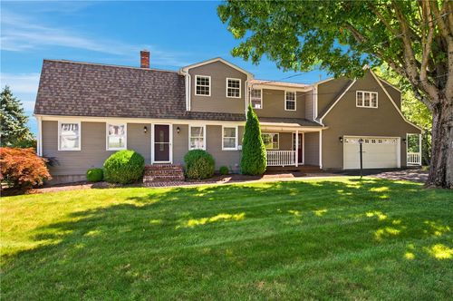 11 Hayfield Lane, Cumberland, RI, 02864 | Card Image