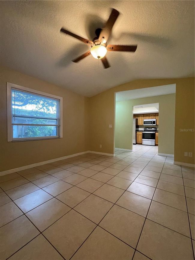 859 Ponder Ave, Condo with 2 bedrooms, 1 bathrooms and null parking in SARASOTA FL | Image 5