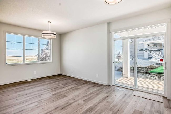 41 White Pelican Way, Home with 3 bedrooms, 2 bathrooms and 2 parking in Lomond AB | Image 4