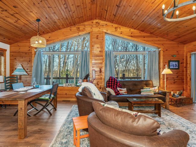 8676 E Bakely Cir, House other with 3 bedrooms, 2 bathrooms and null parking in Minocqua WI | Image 6