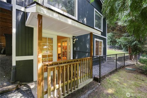 b-1218 209th Ave Ne, Sammamish, WA, 98074-6669 | Card Image