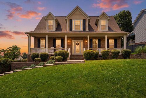 7922 Burgundy Cir, Chattanooga, TN, 37421-1287 | Card Image