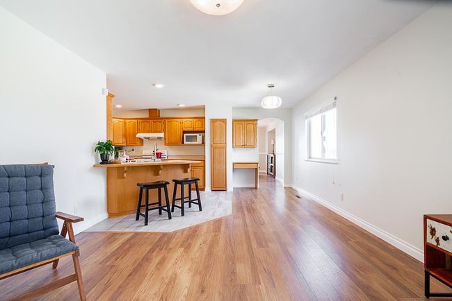 23819 Zeron Ave, House other with 6 bedrooms, 3 bathrooms and 4 parking in Maple Ridge BC | Image 19