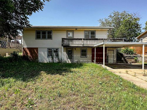 110 Hilltop Dr, Abilene, KS, 67410-1510 | Card Image
