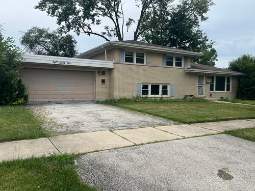 865 E 165th St, South Holland, IL, 60473-2415 | Card Image