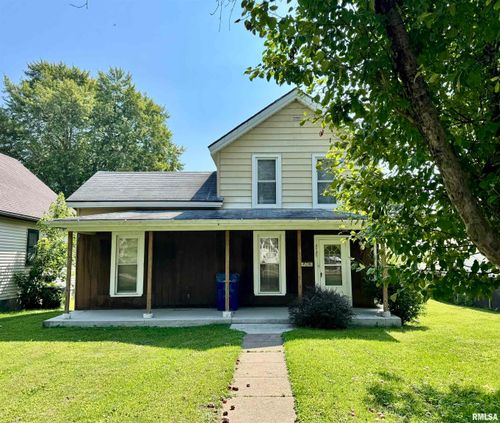2727 Roosevelt St, Clinton, IA, 52732-1818 | Card Image