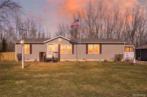 700 Obrien Rd, Mayville, MI, 48744-9434 | Card Image