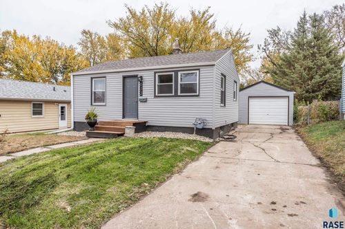 612 S Jefferson Ave, Sioux Falls, SD, 57104-3917 | Card Image