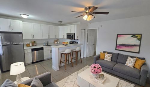 apt-d62-101 Ne 41st St, Oakland Park, FL, 33334-1339 | Card Image
