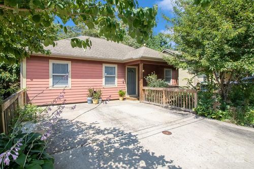 47 Kentucky Dr, Asheville, NC, 28806-4022 | Card Image