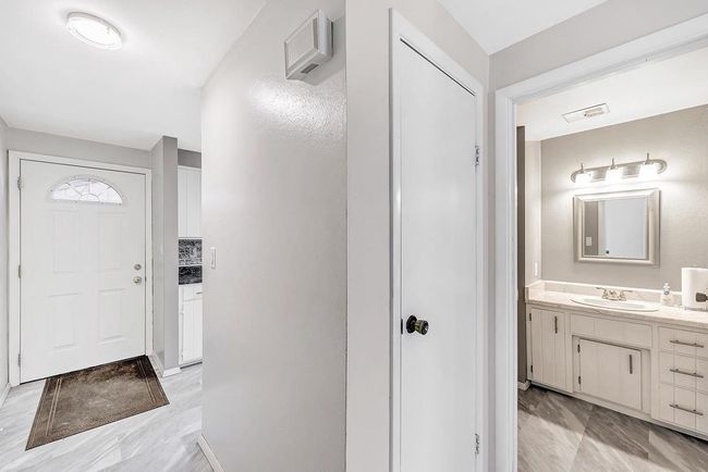 570 Baird Creek Road, Condo with 3 bedrooms, 3 bathrooms and null parking in GREEN BAY WI | Image 10