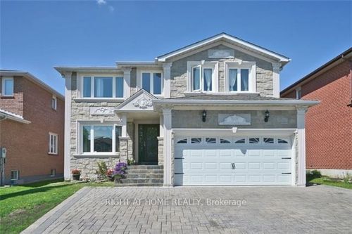 358 Valleymede Dr, Richmond Hill, ON, L4B3E8 | Card Image