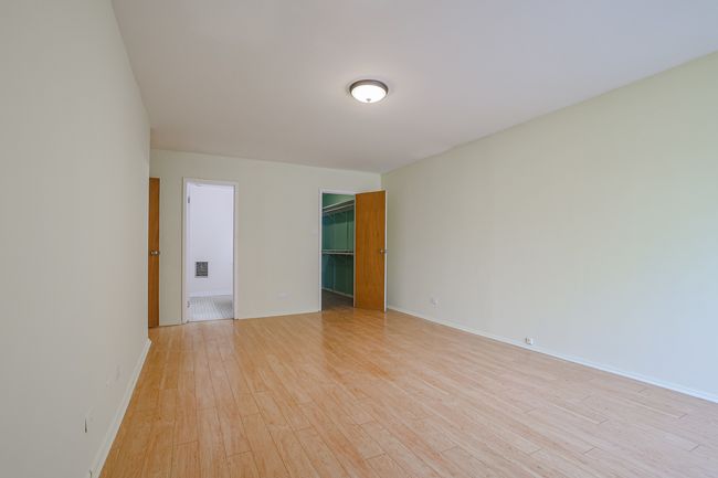 APT-102 - 3801 Appian Way, Home with 2 bedrooms, 2 bathrooms and null parking in Glenview IL | Image 16