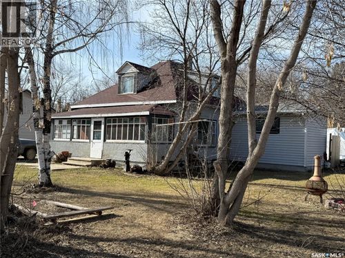 212 South Ave, Hafford, SK, S0J | Card Image