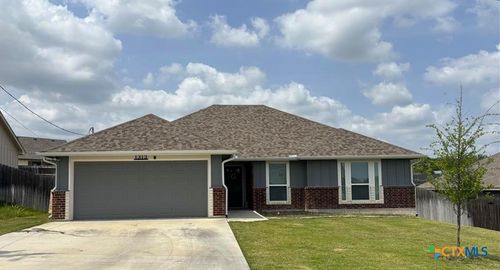 1313 Sandstone Cv, Lampasas, TX, 76550-1860 | Card Image