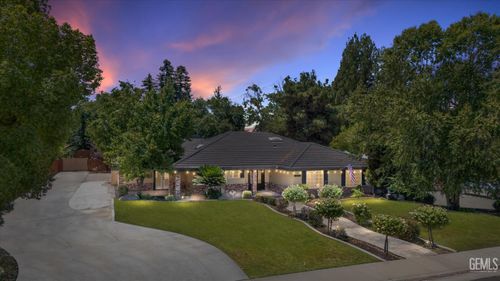 11717 Old Town Rd, Bakersfield, CA, 93312 | Card Image