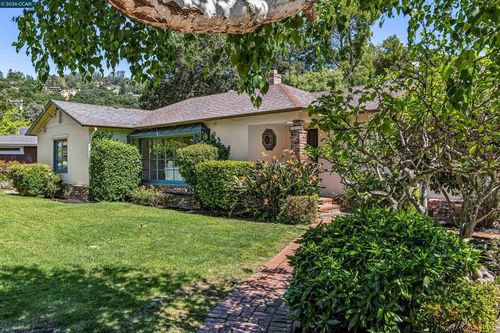 4010 Reinhardt Dr, Oakland, CA, 94619-2243 | Card Image