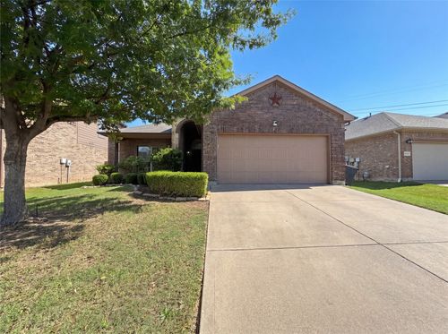 12817 Breckenridge Court, Fort Worth, TX, 76177 | Card Image