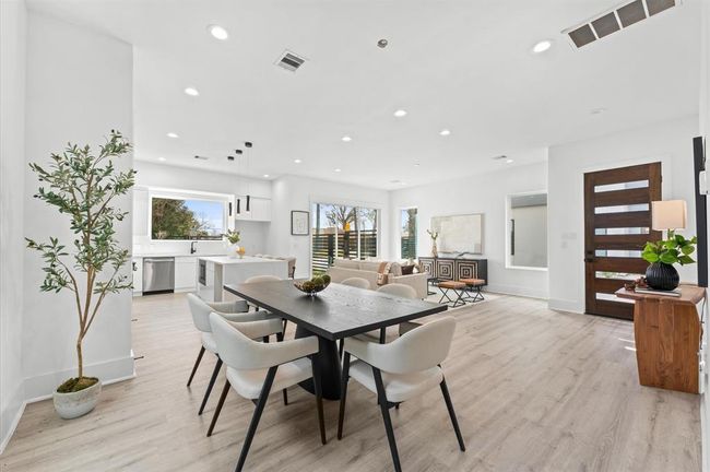 1843 Wycliffe Dr, House other with 3 bedrooms, 4 bathrooms and 2 parking in Houston TX | Image 16