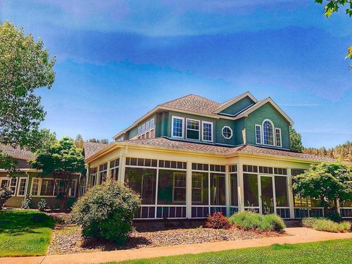 6011 Breitenstein Ln, Klamath Falls, OR, 97601-9612 | Card Image