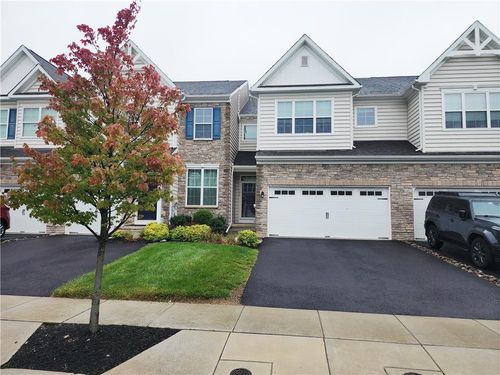 524 Gray Feather Way, ALLENTOWN, PA, 18104-8304 | Card Image