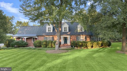 9305 Main St, MANASSAS, VA, 20110-5112 | Card Image