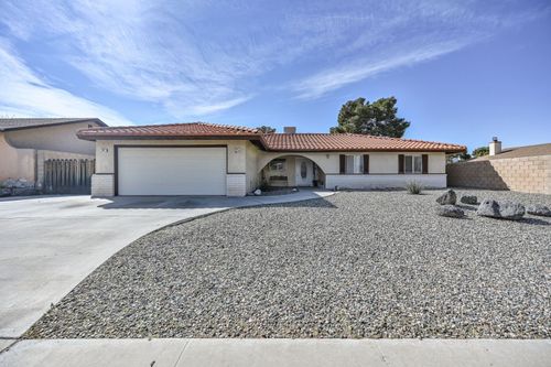 601 N Las Posas St, Ridgecrest, CA, 93555-3325 | Card Image