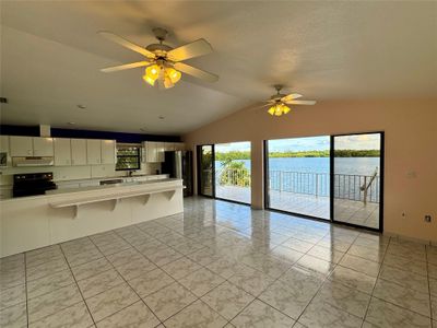 330 Woods Ave, House other with 3 bedrooms, 2 bathrooms and null parking in Tavernier FL | Image 3