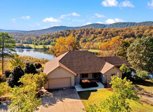 161 Jaguar Dr, Mountain Home, AR, 72653-9376 | Card Image