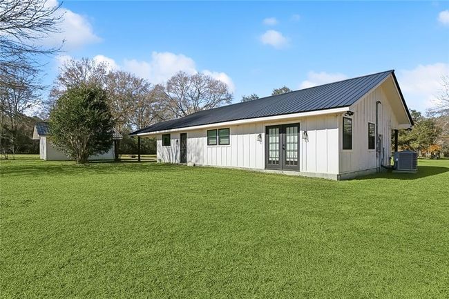 24282 Highway 1057, House other with 2 bedrooms, 2 bathrooms and null parking in Kentwood LA | Image 15