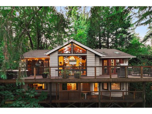 4068 Sw Hewett Blvd, Portland, OR, 97221-3104 | Card Image
