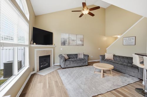 33 Lakes At Cheshire Dr, Delaware, OH, 43015-8697 | Card Image