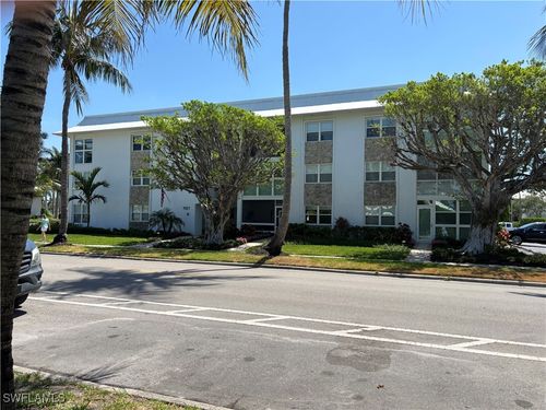 apt-200-1021 3rd St S, NAPLES, FL, 34102-7045 | Card Image
