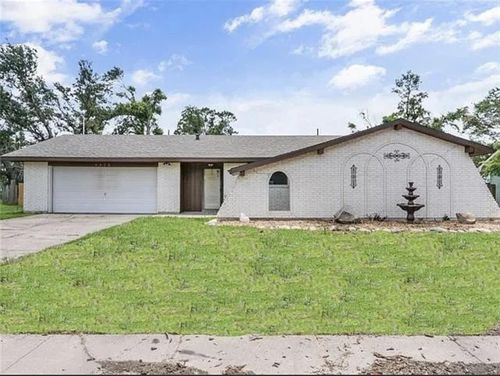 5425 9th Ave, Lake Charles, LA, 70607-5003 | Card Image
