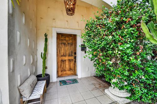 4311 Garden Ave, West Palm Beach, FL, 33405-2539 | Card Image