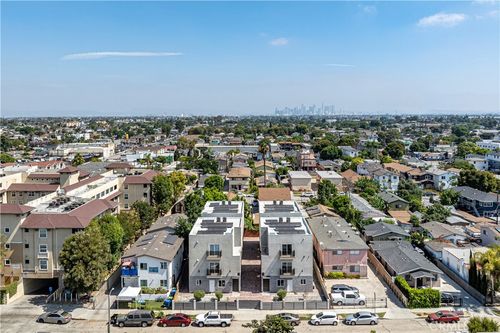 127 133 E 88th, Los Angeles, CA, 90003 | Card Image