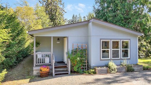 400 Madrona Way, Sequim, WA, 98382-8646 | Card Image