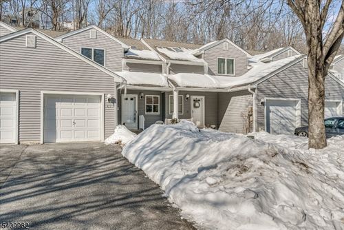 63 Meadow Pond Rd, Hamburg, NJ, 07419-2505 | Card Image