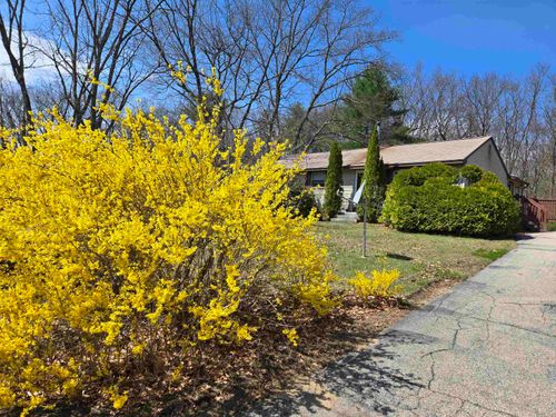 37 Country Club Ln, Merrimack, NH, 03054-2628 | Card Image