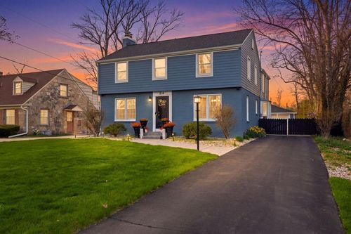 514 E Community Place, Fox Point, WI, 53217 | Card Image