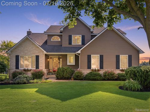 313 Moonlite Ct, Clarkston, MI, 48348-1481 | Card Image